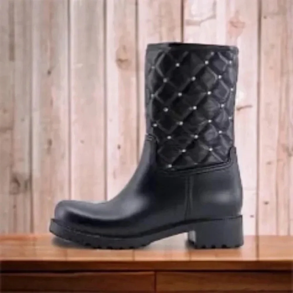 Asos | Design Gala Quilt Pattern Rain Boots Black Various Sizes Available.